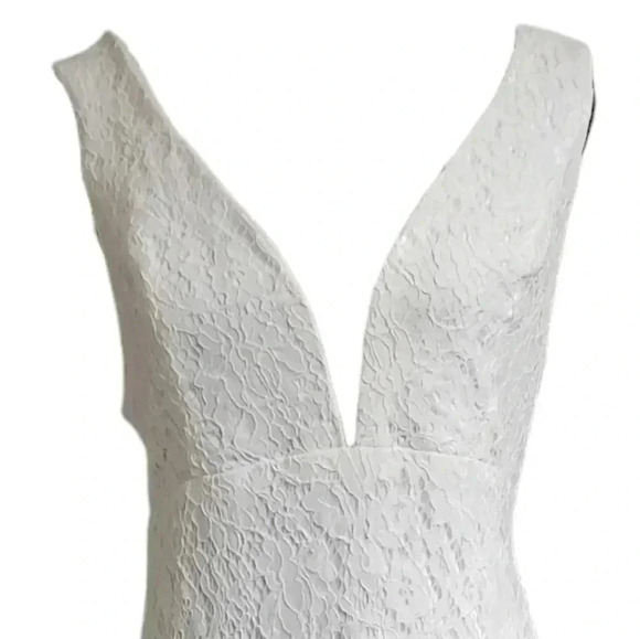 Nwt Lulu's lace fully lined wedding gown - Picture 4 of 8